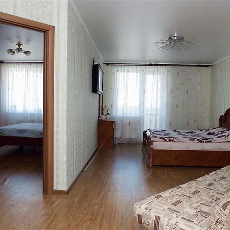 Двохкімнатні Апартаменти В Новому Жк Біля Дніпра! Cherkasy Ngoại thất bức ảnh